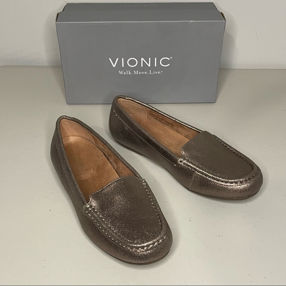 Vionic Debbie loafers in gold color size 8